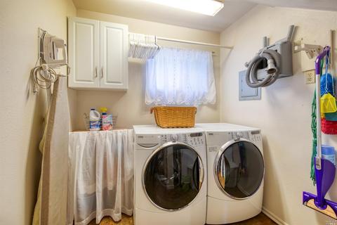 841 Dora Ave, Ukiah, CA 95482 photo 17