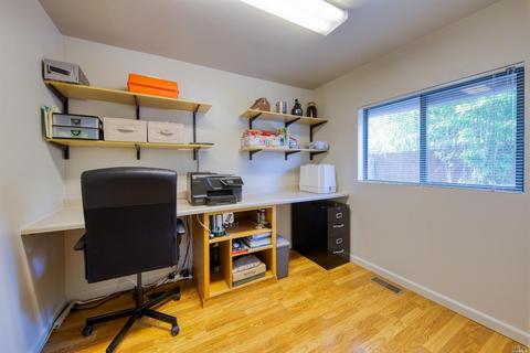 841 Dora Ave, Ukiah, CA 95482 photo 13