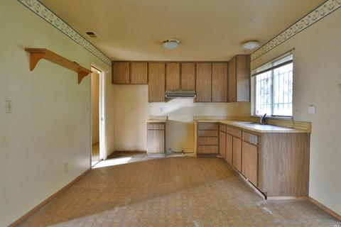 500 Holly St, Vallejo, CA 94589 photo 9