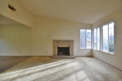 500 Holly St, Vallejo, CA 94589 photo 4