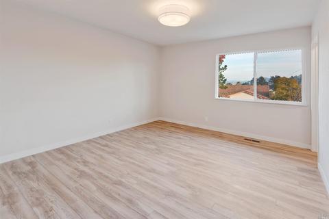 276 Devon Dr, San Rafael, CA 94903 photo 13