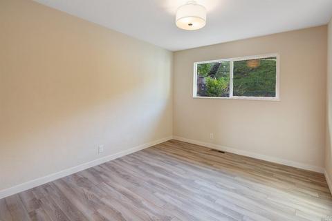 276 Devon Dr, San Rafael, CA 94903 photo 14