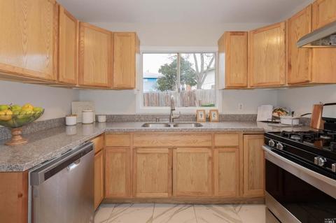 932 Hargus Ave, Vallejo, CA 94591 photo 12