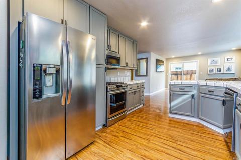 2315 Appolinaris Dr, Ukiah, CA 95482 photo 10