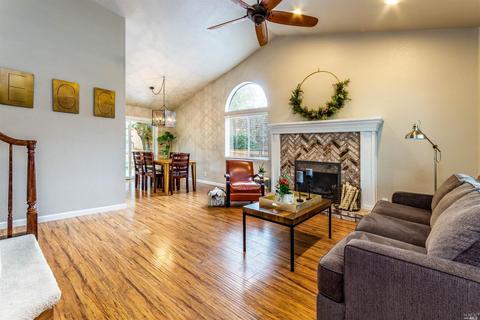 2315 Appolinaris Dr, Ukiah, CA 95482 photo 5