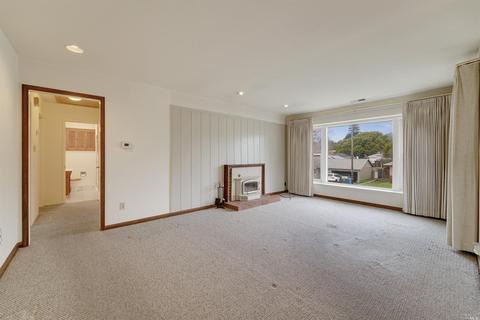 535 Del Mar Ave, Vallejo, CA 94589 photo 3