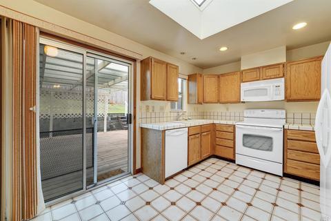 535 Del Mar Ave, Vallejo, CA 94589 photo 5