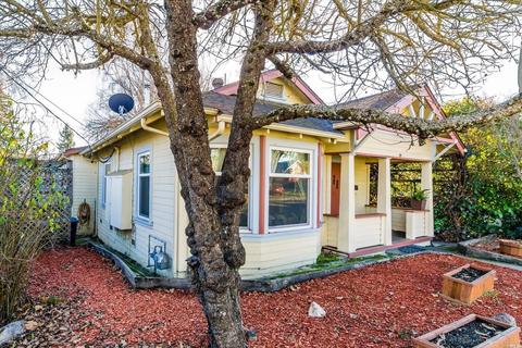 79 W Valley St, Willits, CA 95490 photo 2
