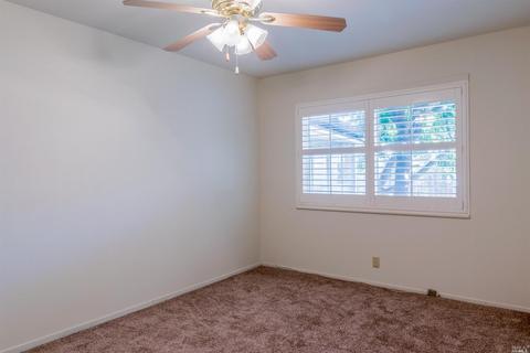 313 E Tennessee St, Fairfield, CA 94533 photo 12