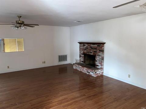 421 Elder St, Vacaville, CA 95688 photo 4