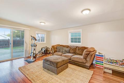 53 Madigan St, Vallejo, CA 94590 photo 11