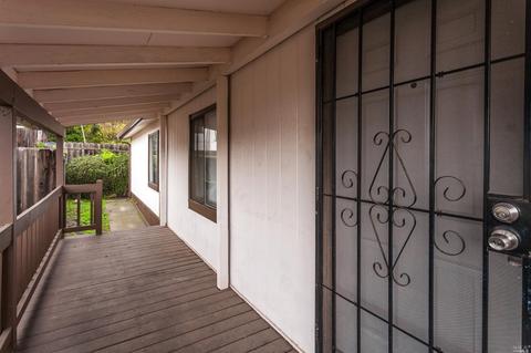 209 Boulder Dr, Vallejo, CA 94589 photo 3