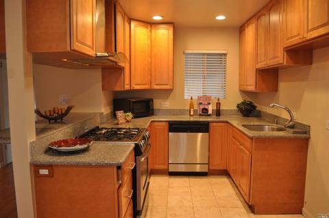 1918 Severus Dr, Vallejo, CA 94589 photo 3