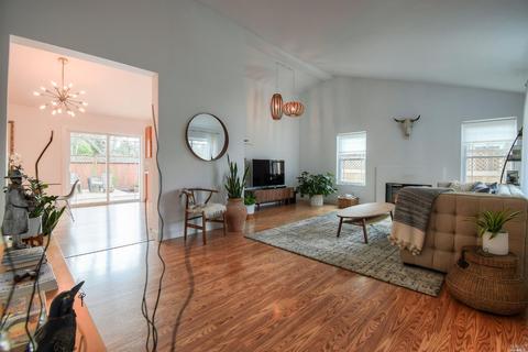 223 Robin Ave, Cotati, CA 94931 photo 9