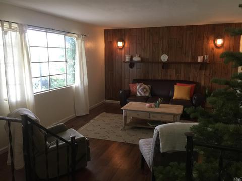 948 Carrot Ln, Vallejo, CA 94591 photo 2