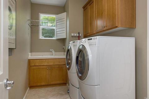 106 Willowbend Ct, Napa, CA 94559 photo 13