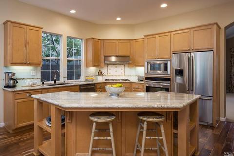 81 Moore Rd, Novato, CA 94949 photo 9