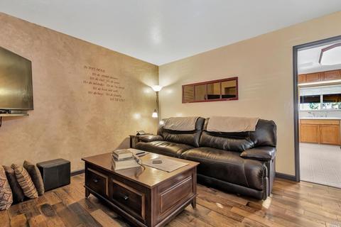 425 Vallejo Ave, Rodeo, CA 94572 photo 3