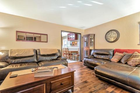 425 Vallejo Ave, Rodeo, CA 94572 photo 4