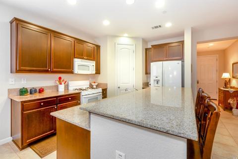 454 Cache Ct, Vacaville, CA 95688 photo 6