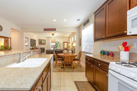 454 Cache Ct, Vacaville, CA 95688 photo 8