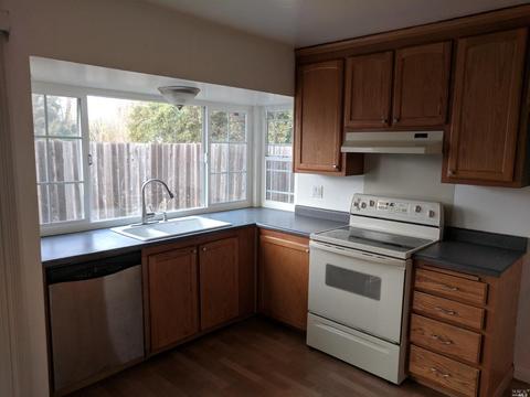 100 Seaview Ct, Vallejo, CA 94589 photo 5