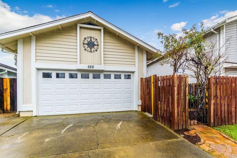 528 Capps Ln, Ukiah, CA 95482 photo 2