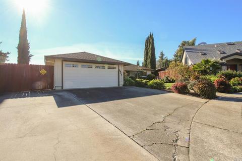 2925 Owens Ct, Fairfield, CA 94534 photo 2