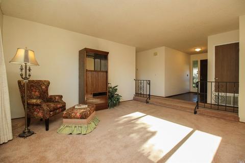 2925 Owens Ct, Fairfield, CA 94534 photo 7