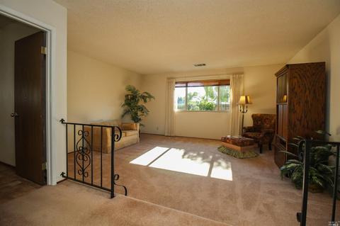 2925 Owens Ct, Fairfield, CA 94534 photo 5