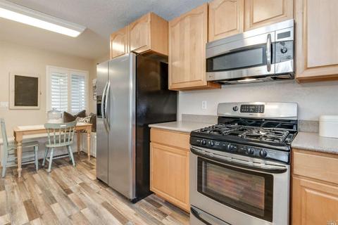 8114 Countryside Ct, Windsor, CA 95492 photo 14
