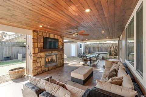 8114 Countryside Ct, Windsor, CA 95492 photo 18