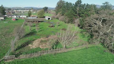 4135 Bodega Ave, Petaluma, CA 94952 photo 2
