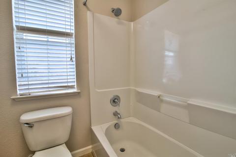 649 Bernice Ct, Vallejo, CA 94591 photo 23