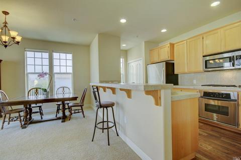 190 Johnson St, Windsor, CA 95492 photo 3