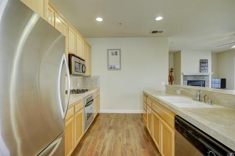 190 Johnson St, Windsor, CA 95492 photo 6
