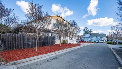 137 Macklin Dr, Cotati, CA 94931 photo 3
