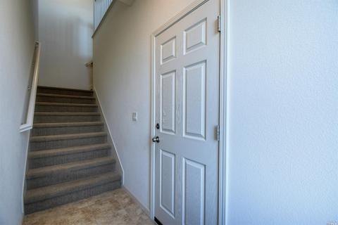 642 Jade St, Petaluma, CA 94952 photo 5