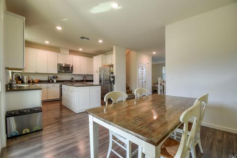 642 Jade St, Petaluma, CA 94952 photo 14