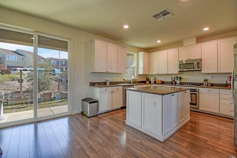 642 Jade St, Petaluma, CA 94952 photo 12