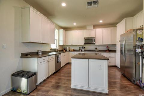 642 Jade St, Petaluma, CA 94952 photo 16