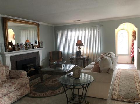 654 Rollingwood Dr, Vallejo, CA 94591 photo 4