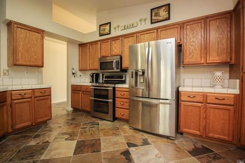 600 Monk Ct, Dixon, CA 95620 photo 5