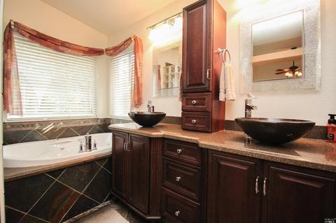 600 Monk Ct, Dixon, CA 95620 photo 8
