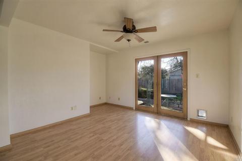 149 Bluebird Dr, Windsor, CA 95492 photo 8