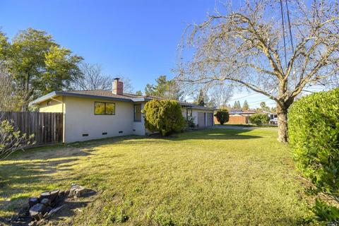 149 Bluebird Dr, Windsor, CA 95492 photo 2