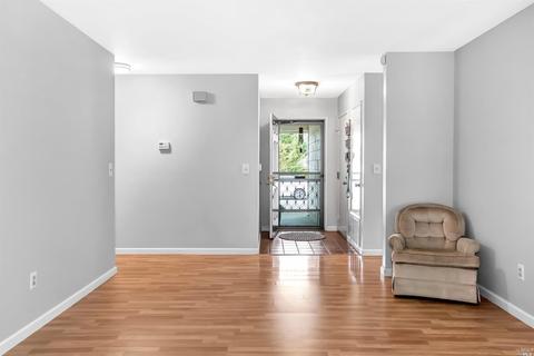 301 Dapple Dr, Vallejo, CA 94591 photo 5