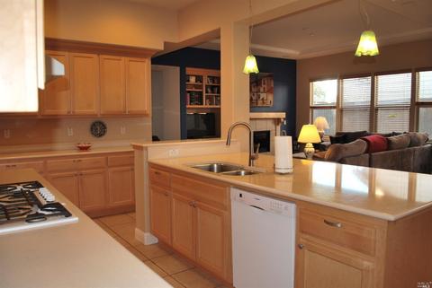 490 Hawk Dr, Petaluma, CA 94954 photo 9