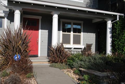 490 Hawk Dr, Petaluma, CA 94954 photo 2