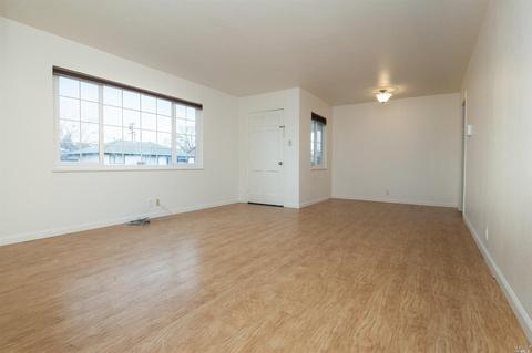 113 E Kentucky St, Fairfield, CA 94533 photo 5